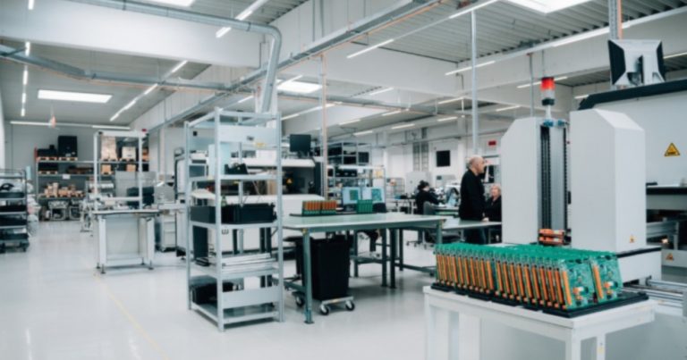 Praxisnaher Exkursionstag bei der ATP Elektronik GmbH gemeinsam mit der HAW Hamburg und TEWS Technologies GmbH